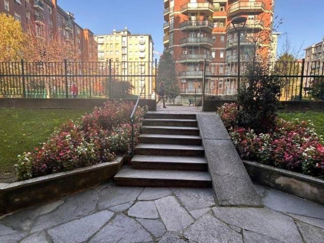 Appartamento in vendita a Milano MI