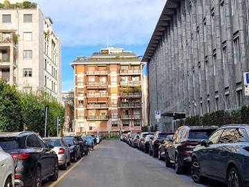 Appartamento in vendita a Milano MI