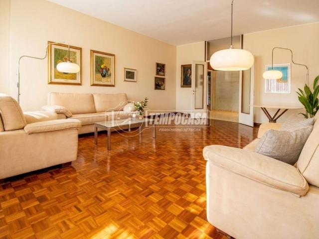 Appartamento in vendita a Milano MI