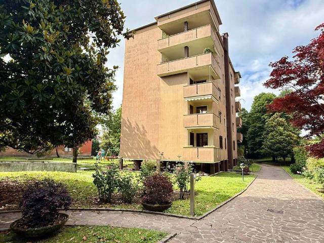 Appartamento in vendita a Milano MI