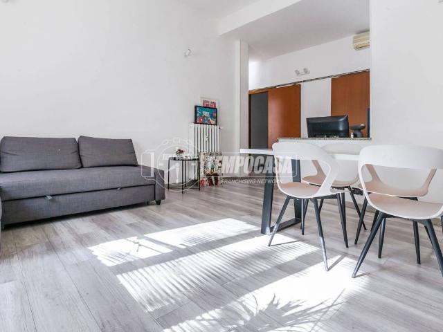 Appartamento in vendita a Milano MI
