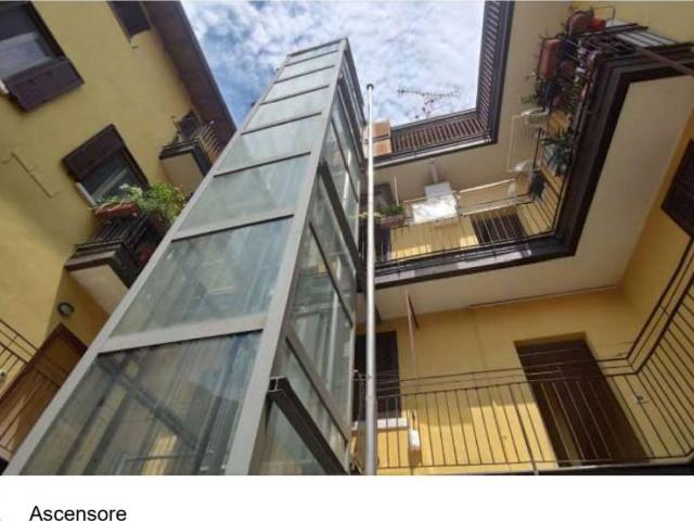 Appartamento in vendita a Milano MI