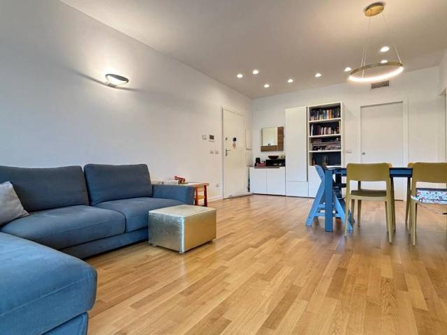 Appartamento in vendita a Milano MI