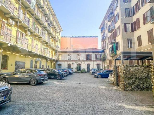 Appartamento in vendita a Milano MI