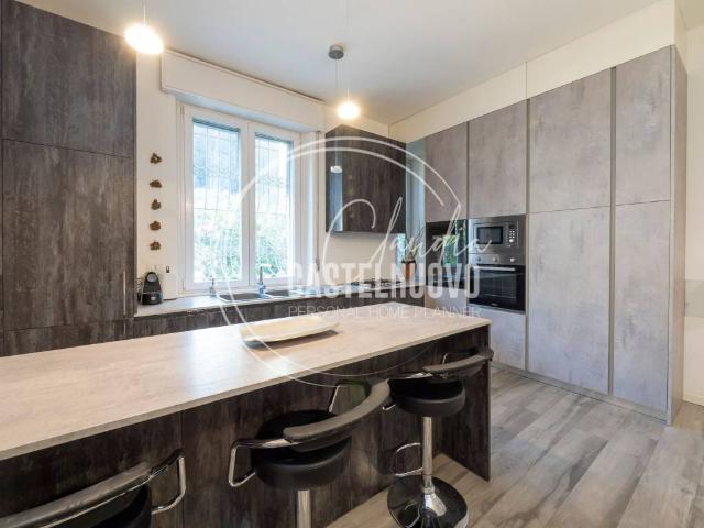 Appartamento in vendita a Milano MI