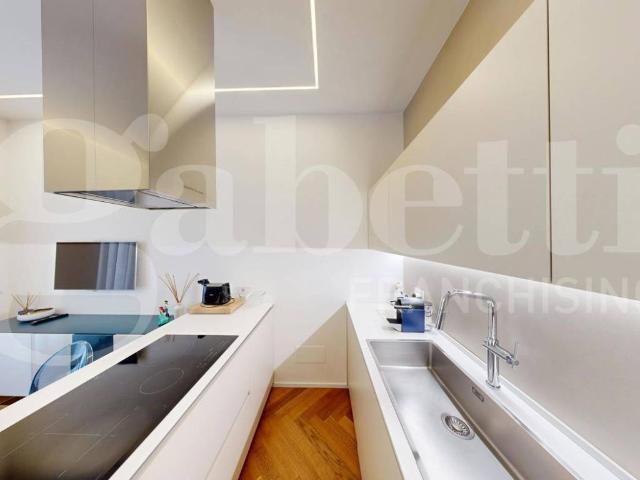 Appartamento in vendita a Milano MI