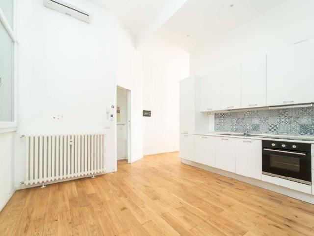 Appartamento in vendita a Milano MI