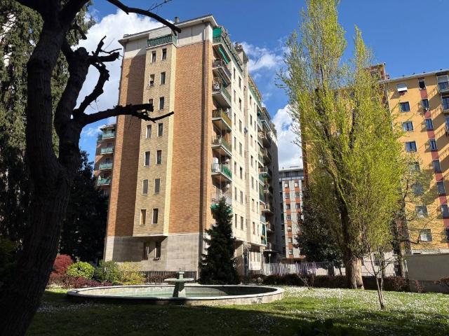 Appartamento in vendita a Milano MI