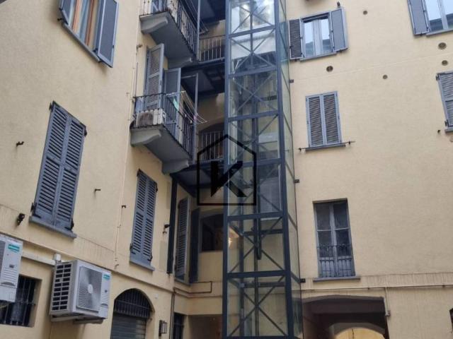 Appartamento in vendita a Milano MI