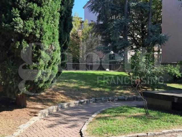 Appartamento in vendita a Milano MI