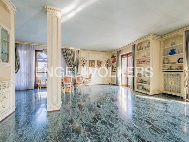 Appartamento in vendita a Milano MI
