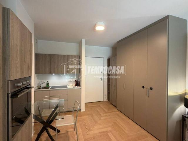 Appartamento in vendita a Milano MI