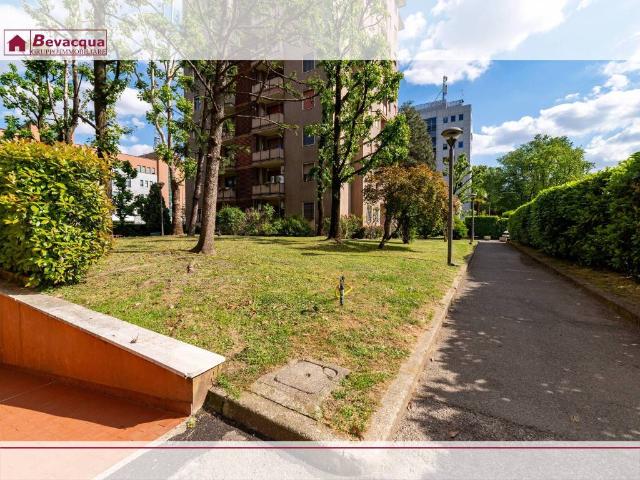 Appartamento in vendita a Milano MI