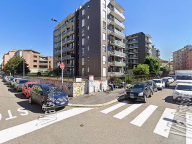 Appartamento in vendita a Milano MI