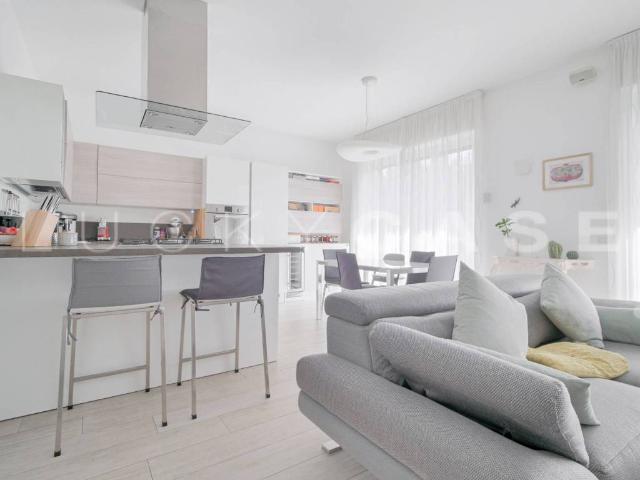 Appartamento in vendita a Milano MI