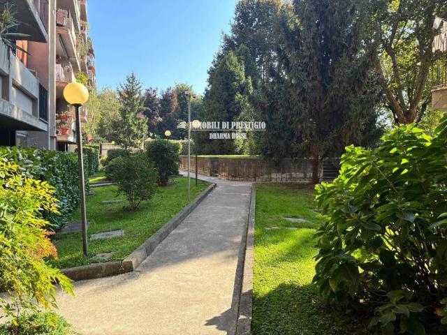 Appartamento in vendita a Milano MI