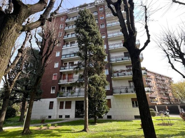 Appartamento in vendita a Milano MI