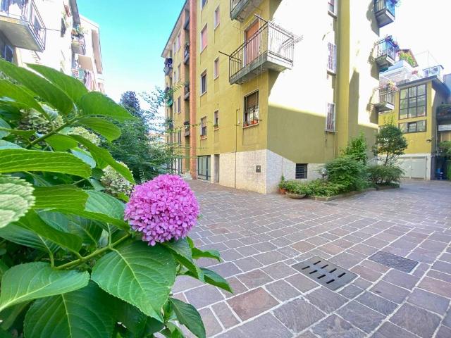 Appartamento in vendita a Milano MI