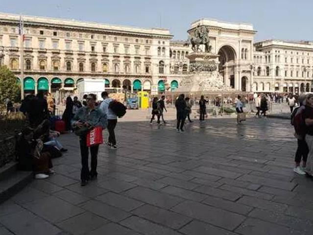 Appartamento in vendita a Milano MI