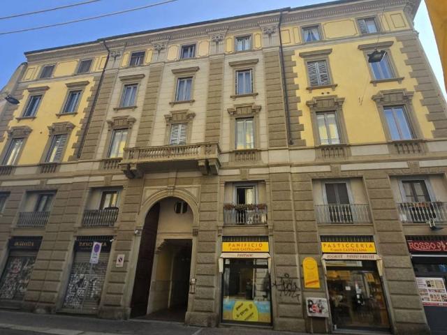 Appartamento in vendita a Milano MI