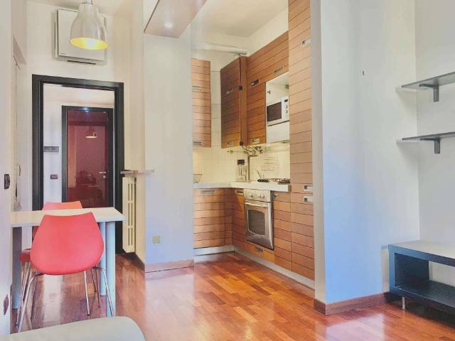 Appartamento in vendita a Milano MI