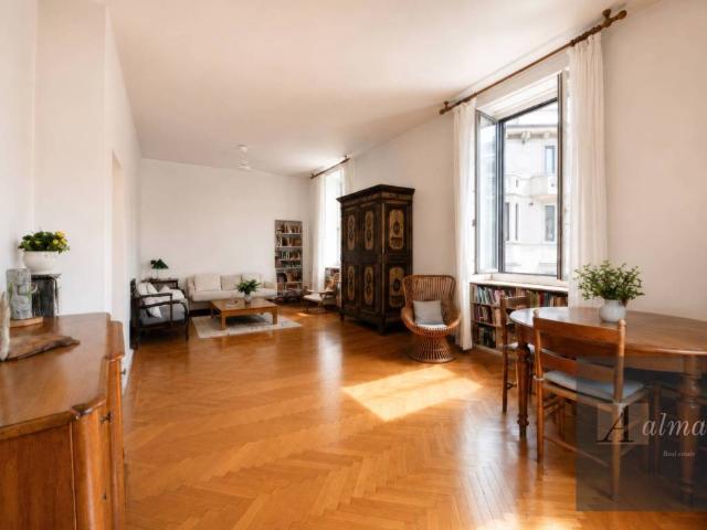 Appartamento in vendita a Milano MI