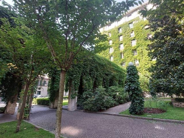 Appartamento in vendita a Milano MI