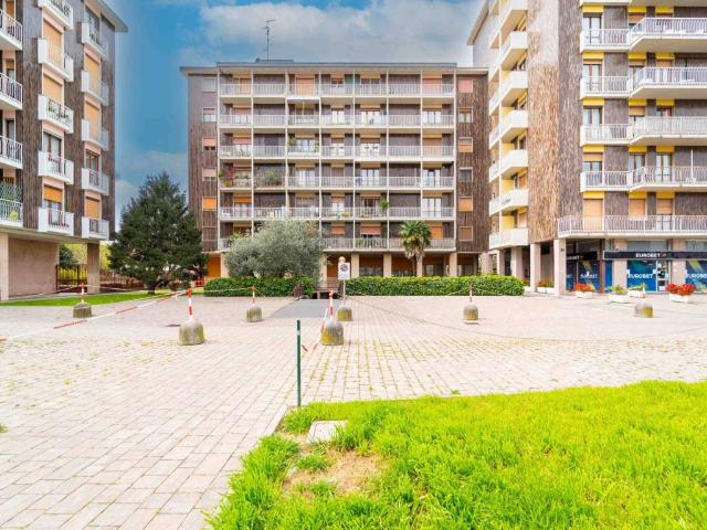 Appartamento in vendita a Milano MI