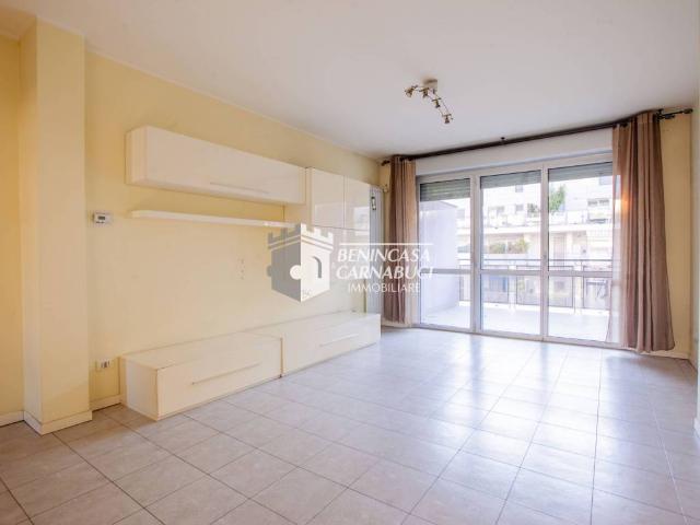 Appartamento in vendita a Milano MI