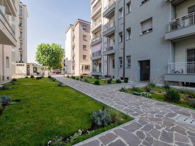 Appartamento in vendita a Milano MI