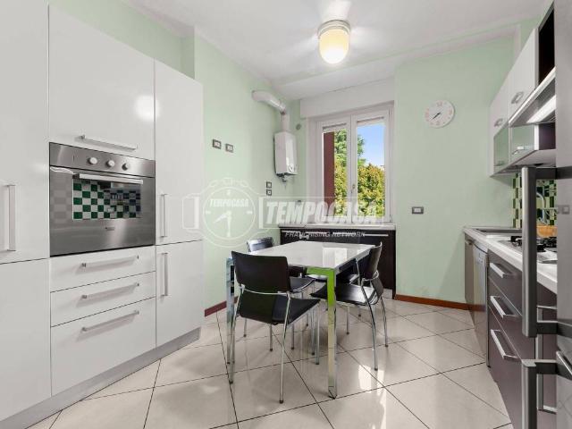 Appartamento in vendita a Milano MI