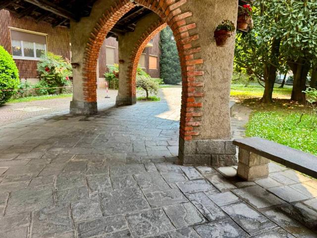 Appartamento in vendita a Milano MI