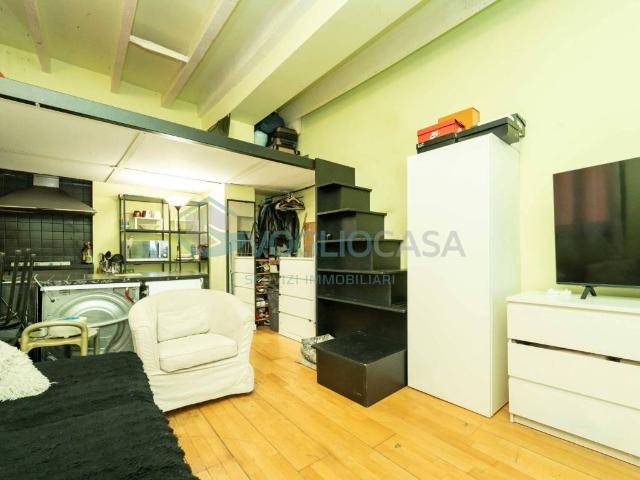Appartamento in vendita a Milano MI