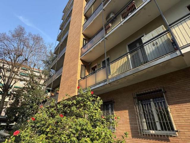 Appartamento in vendita a Milano MI