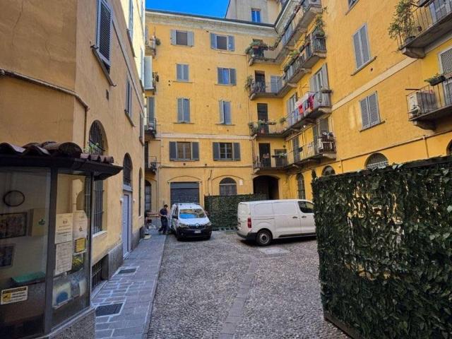 Appartamento in vendita a Milano MI