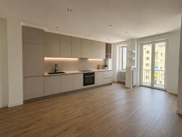 Appartamento in vendita a Milano MI