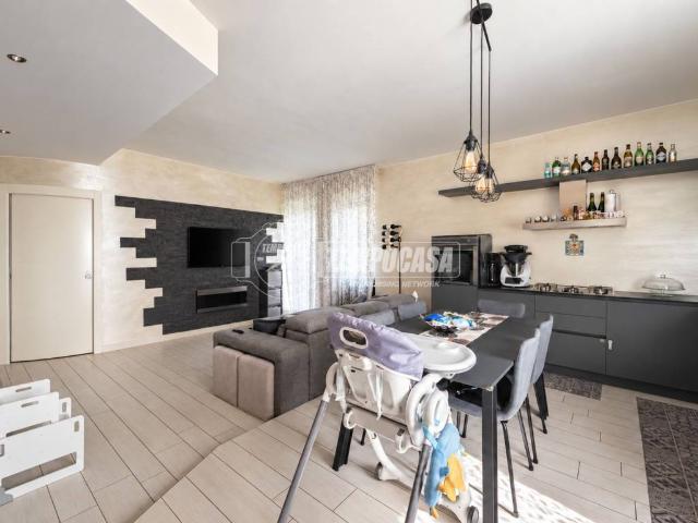 Appartamento in vendita a Milano MI