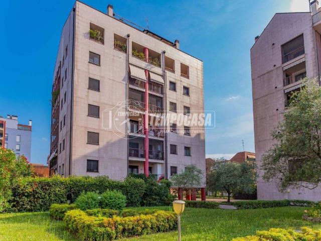 Appartamento in vendita a Milano MI