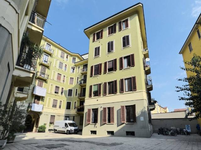 Appartamento in vendita a Milano MI