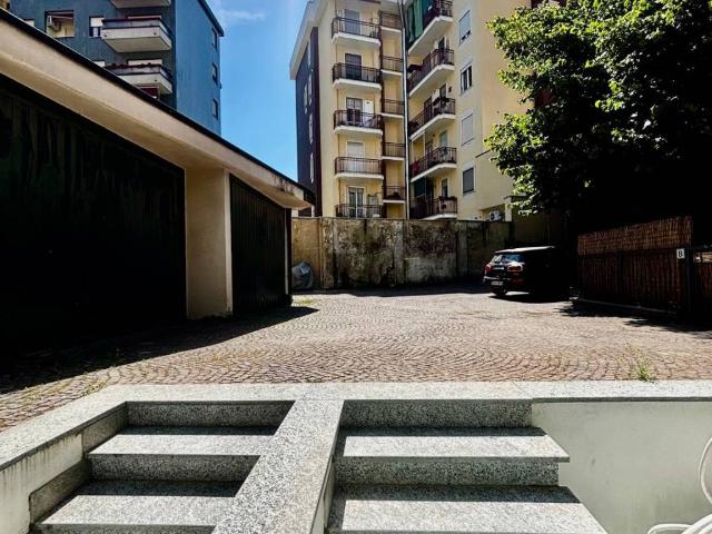 Appartamento in vendita a Milano MI