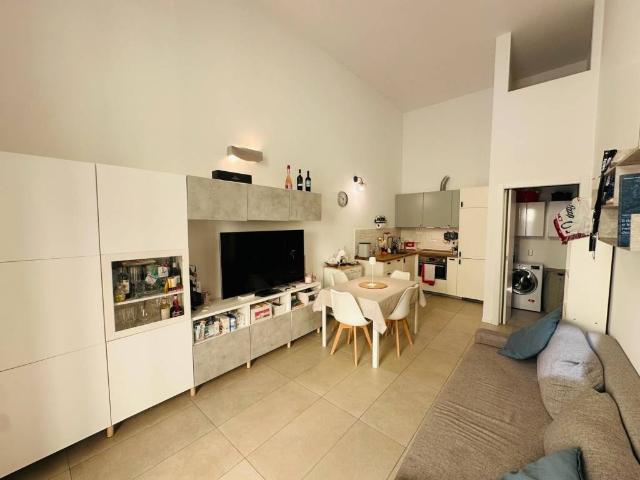Appartamento in vendita a Milano MI