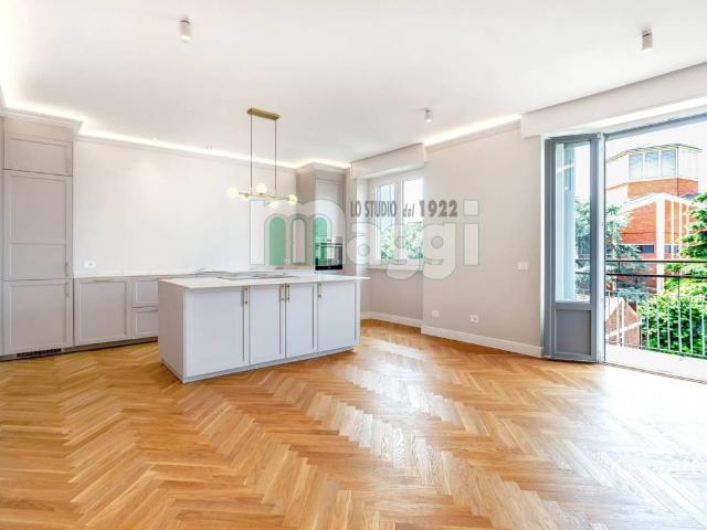 Appartamento in vendita a Milano MI