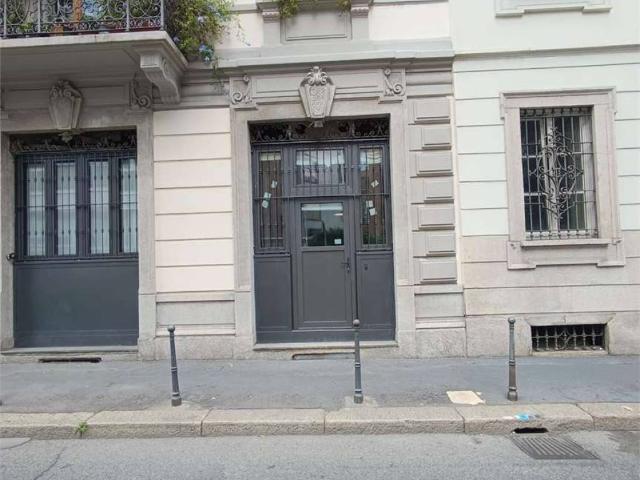 Appartamento in vendita a Milano MI