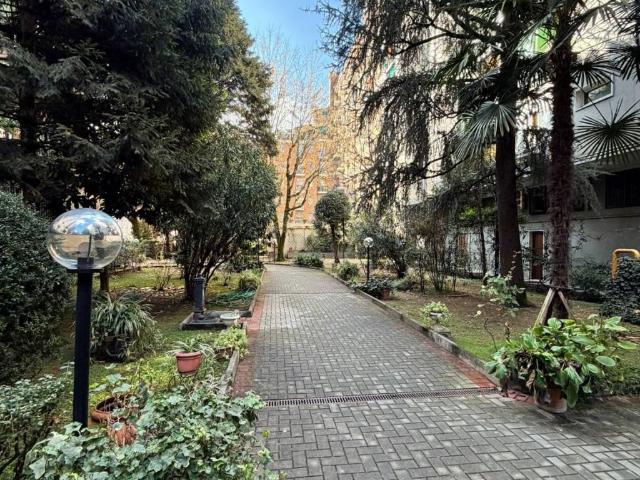 Appartamento in vendita a Milano MI