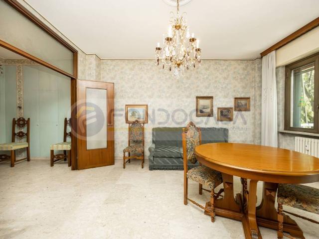 Appartamento in vendita a Milano MI