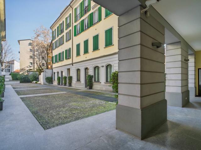 Appartamento in vendita a Milano, Milano Genova Romolo Solar. 63m² Milano