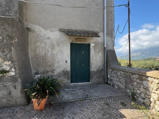 Appartamento in vendita a Minturno LT