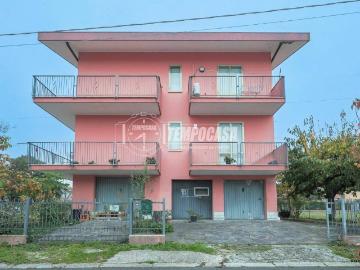 Casa indipendente in vendita a Misano Adriatico RN