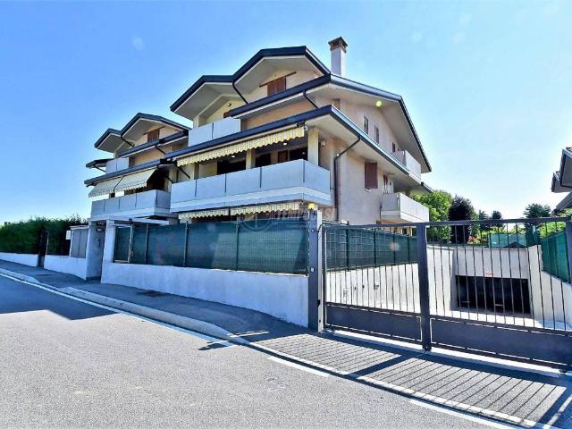 Appartamento in vendita a Misinto MB