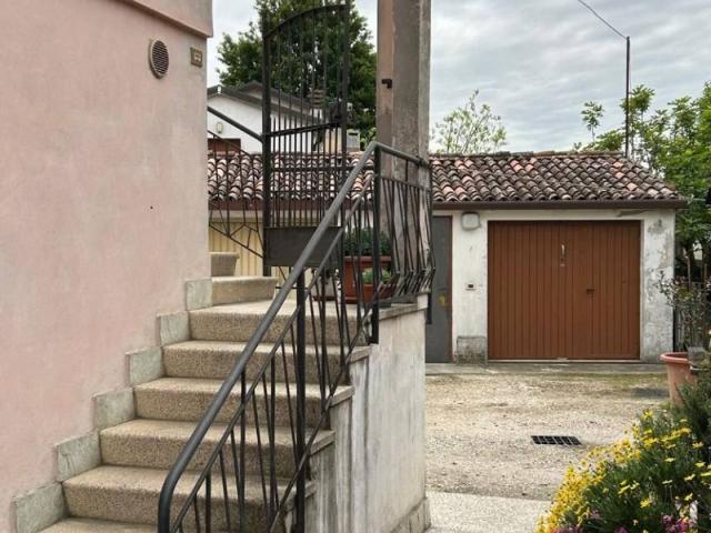 Appartamento in vendita a Mirandola MO